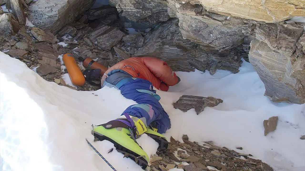 Green Boots Mt Everest