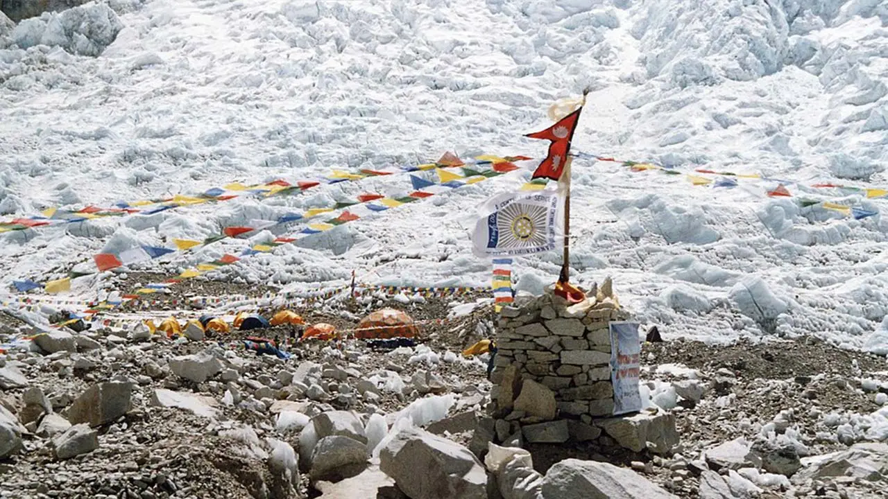 Everest Rainbow Valley