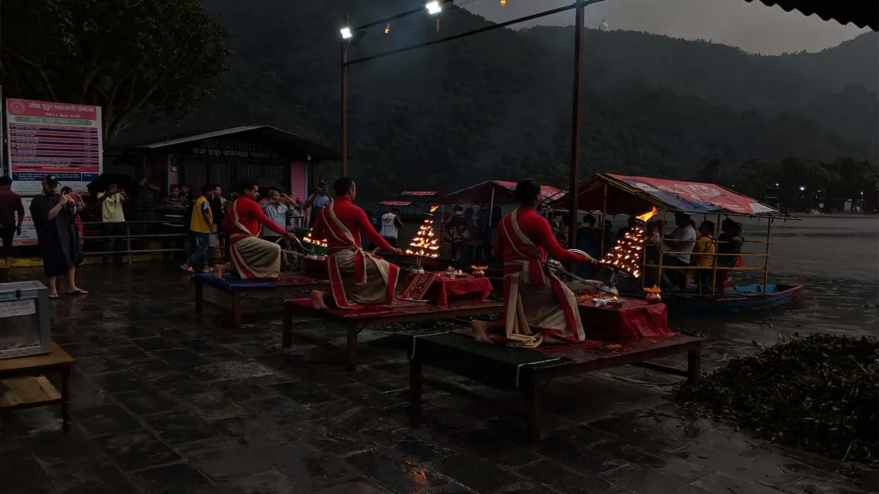 Kathmandu Pokhara Chitwan Family Tour